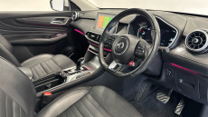 MG Hs 1.5 T-GDI Exclusive 5dr DCT Petrol Hatchback